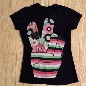 Five Crown Black Colorful Peace Fingers Short-Sleeved Women’s  T-Shirt, Size M